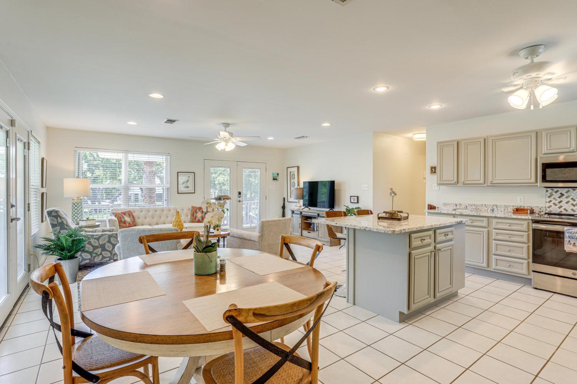 The Palm Bay St Louis Home - Walk To Beach! Waveland المظهر الخارجي الصورة
